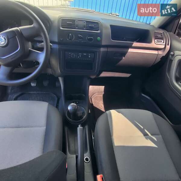 Хетчбек Skoda Fabia 2010 в Києві