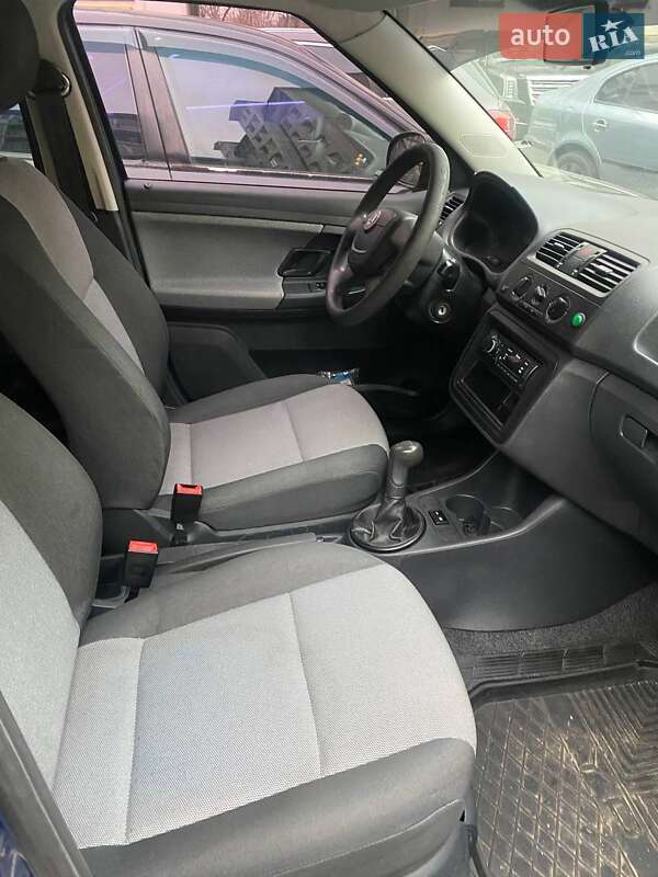 Хетчбек Skoda Fabia 2010 в Києві