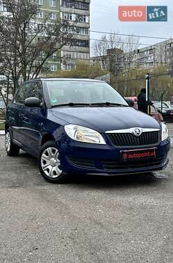 Хэтчбек Skoda Fabia 2013 в 