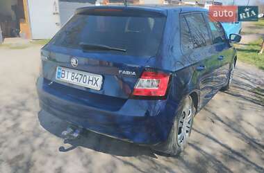 Хэтчбек Skoda Fabia 2015 в 