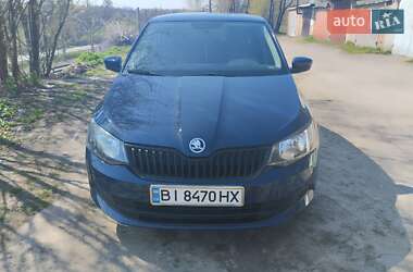 Хэтчбек Skoda Fabia 2015 в 