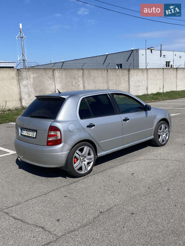 Хэтчбек Skoda Fabia 2005 в 