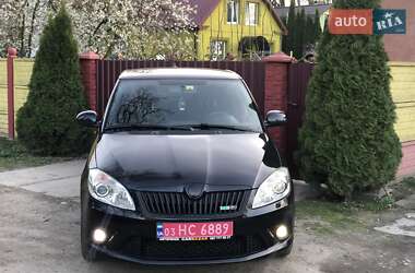 Хэтчбек Skoda Fabia 2011 в 