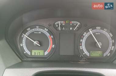 Хэтчбек Skoda Fabia 2006 в 