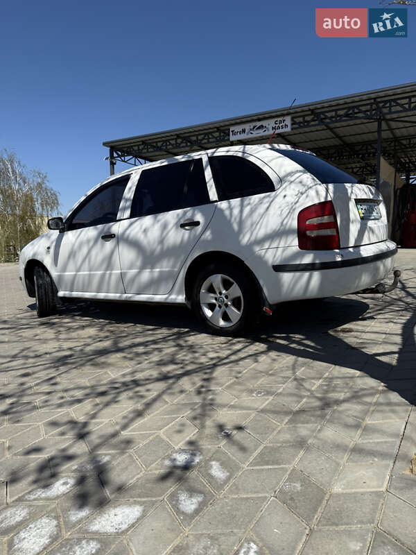 Універсал Skoda Fabia 2001 в Подільську