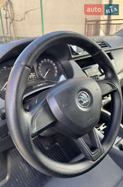 Хэтчбек Skoda Fabia 2015 в 