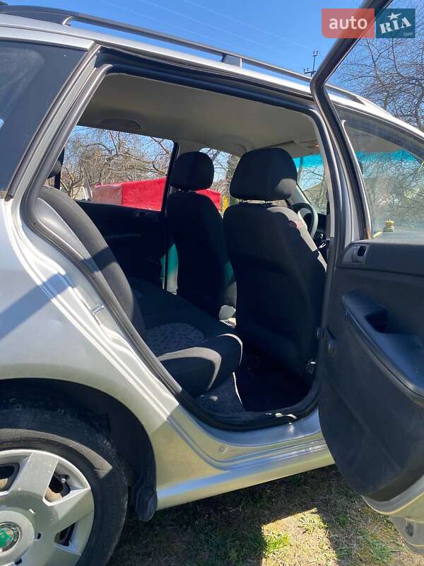 Універсал Skoda Fabia 2005 в Луцьку