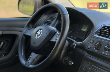 Хэтчбек Skoda Fabia 2014 в 