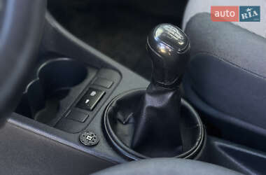 Хэтчбек Skoda Fabia 2014 в 