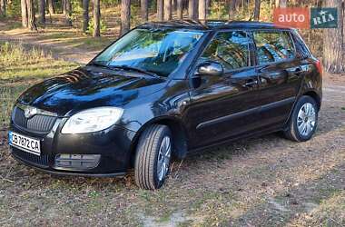 Хэтчбек Skoda Fabia 2008 в 