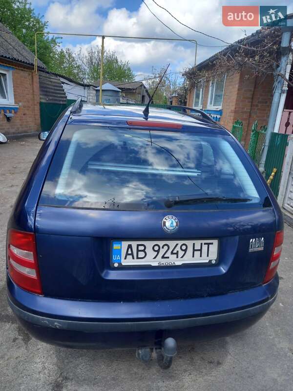 Універсал Skoda Fabia 2003 в Вінниці