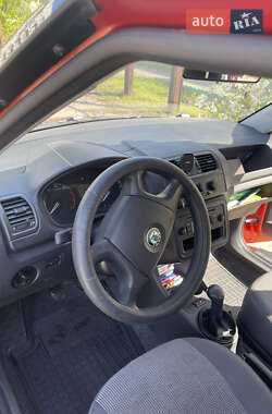Хэтчбек Skoda Fabia 2008 в 