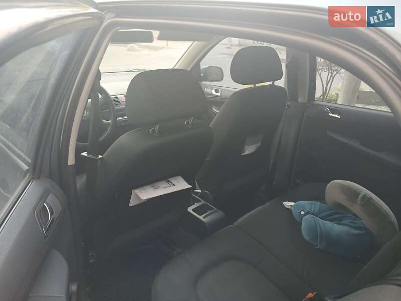 Хетчбек Skoda Fabia 2005 в Києві