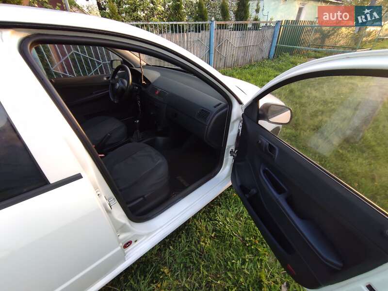 Універсал Skoda Fabia 2005 в Києві