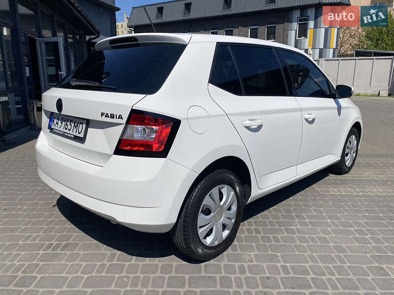 Хэтчбек Skoda Fabia 2016 в Белой Церкви