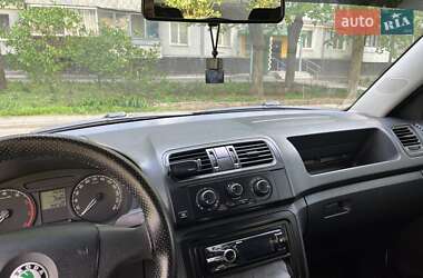 Хэтчбек Skoda Fabia 2009 в 