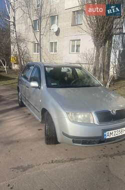 Хэтчбек Skoda Fabia 2004 в 