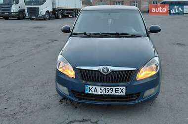 Хэтчбек Skoda Fabia 2010 в 