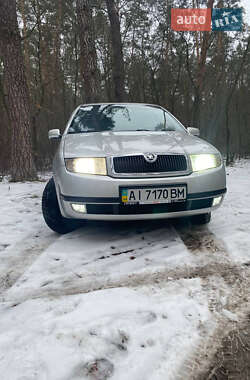 Седан Skoda Fabia 2003 в 