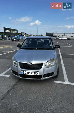 Хэтчбек Skoda Fabia 2009 в 