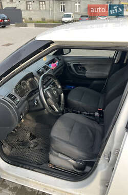 Хэтчбек Skoda Fabia 2014 в 