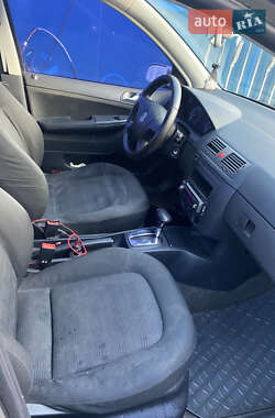 Хетчбек Skoda Fabia 2006 в 