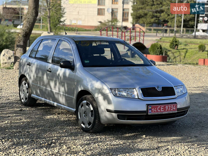 Хетчбек Skoda Fabia 2002 в Долині
