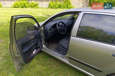 Седан Skoda Fabia 2007 в 