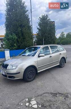 Універсал Skoda Fabia 2004 в Долині
