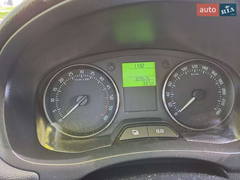 Универсал Skoda Fabia 2010 в Староконстантинове