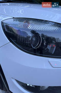 Хэтчбек Skoda Fabia 2012 в 