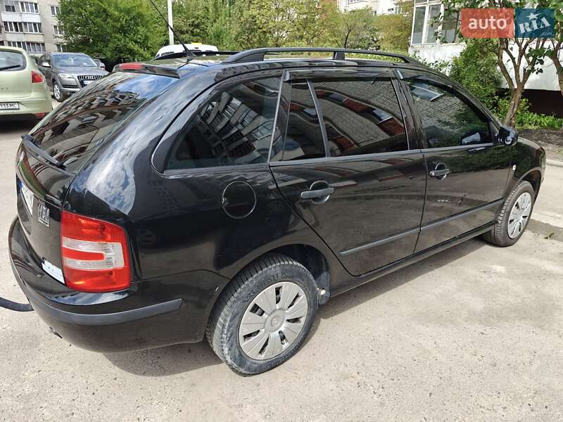 Універсал Skoda Fabia 2006 в Львові