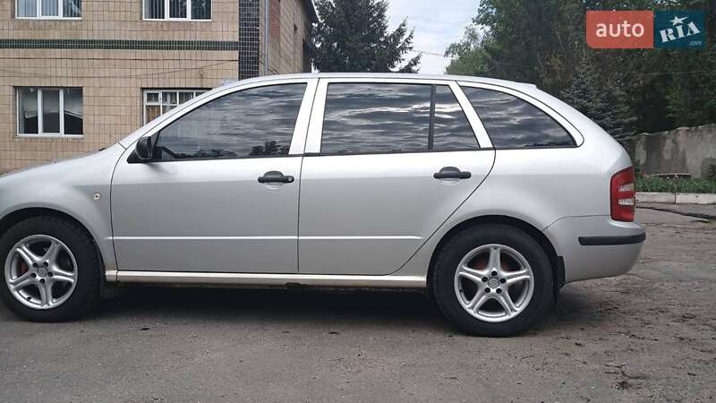 Універсал Skoda Fabia 2003 в Охтирці
