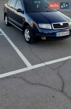 Седан Skoda Fabia 2002 в 