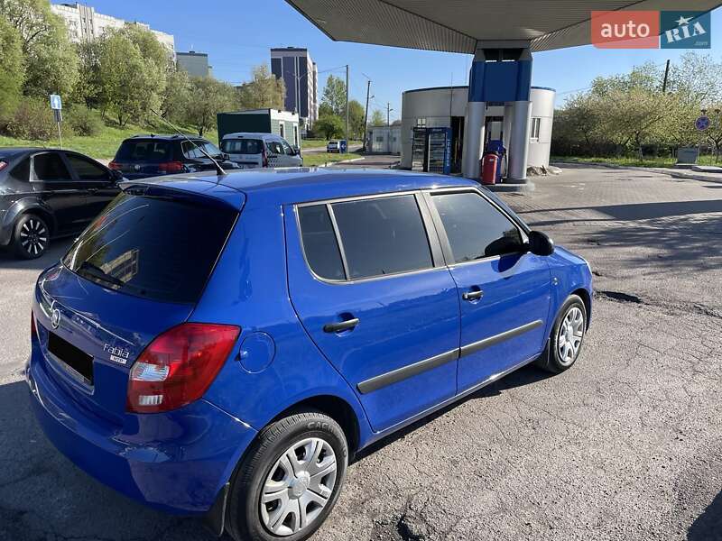 Хэтчбек Skoda Fabia 2009 в Львове