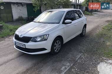 Хэтчбек Skoda Fabia 2017 в Черкассах