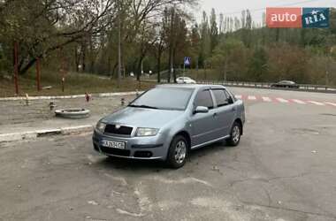 Седан Skoda Fabia 2006 в 