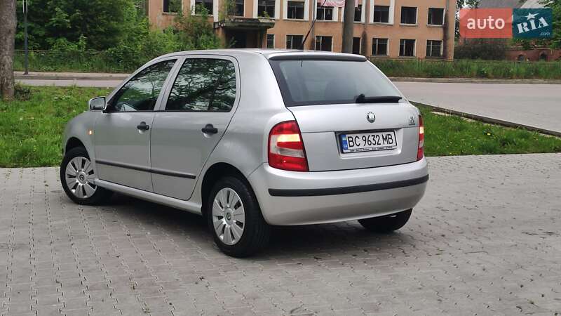 Хетчбек Skoda Fabia 2006 в Дрогобичі