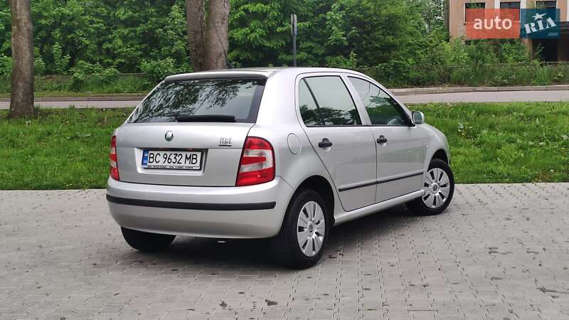 Хетчбек Skoda Fabia 2006 в Дрогобичі