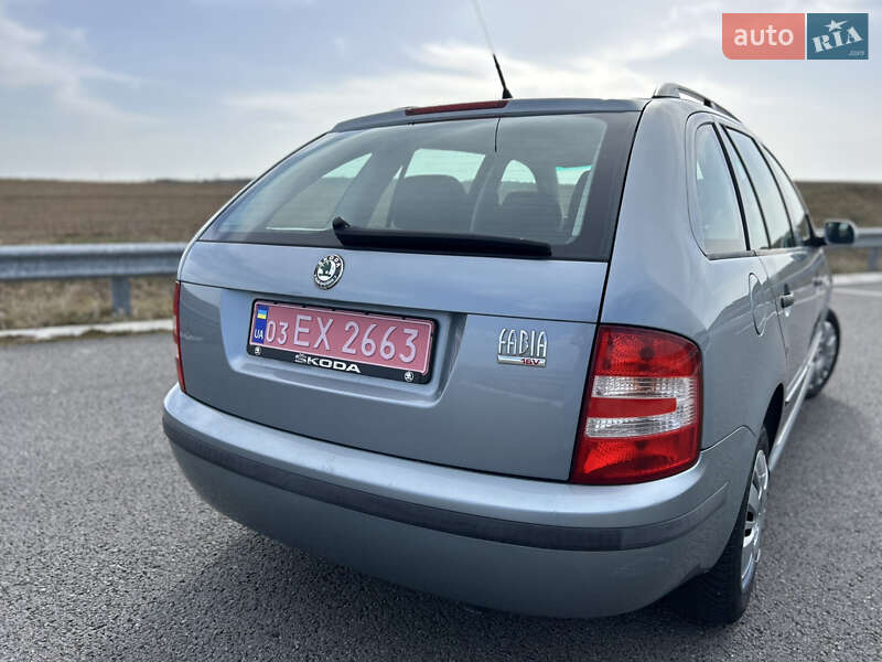 Универсал Skoda Fabia 2006 в Ровно