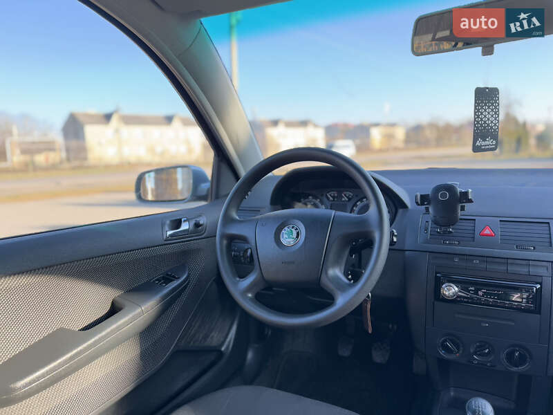 Универсал Skoda Fabia 2006 в Ровно