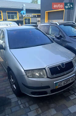 Седан Skoda Fabia 2006 в 