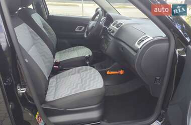 Хетчбек Skoda Fabia 2009 в 