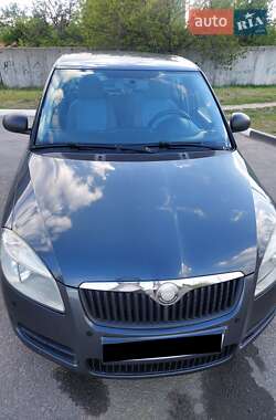 Хетчбек Skoda Fabia 2008 в 