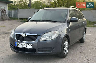 Универсал Skoda Fabia 2010 в Днепре