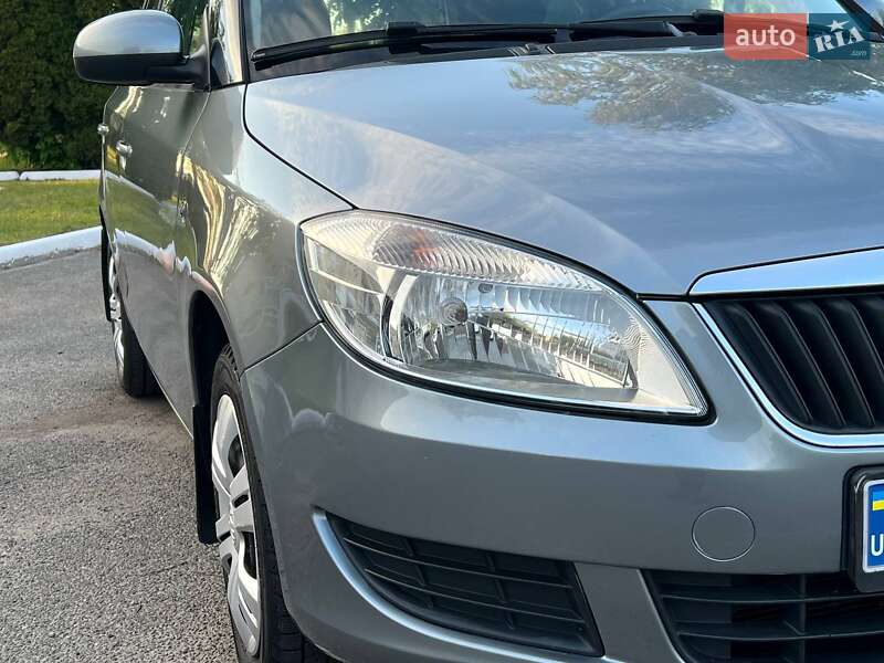 Хэтчбек Skoda Fabia 2014 в Лубнах