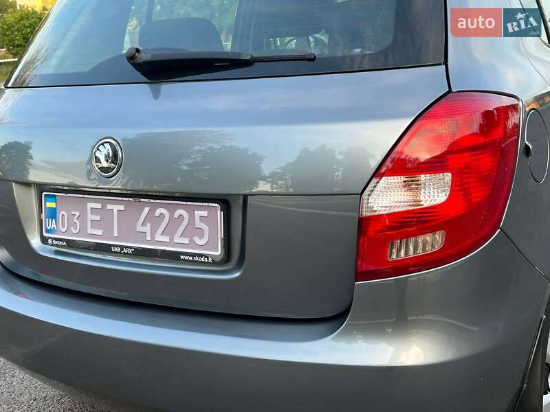 Хэтчбек Skoda Fabia 2014 в Лубнах