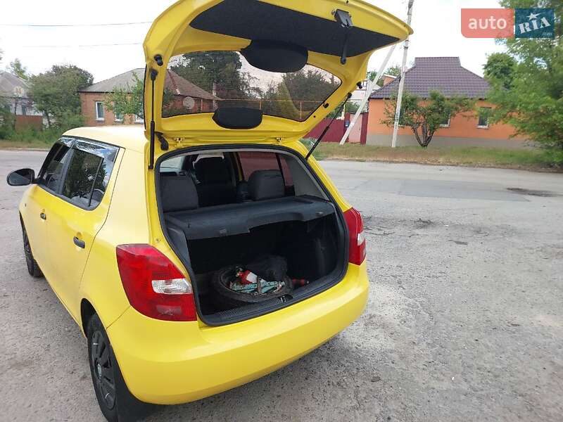 Хетчбек Skoda Fabia 2008 в Харкові