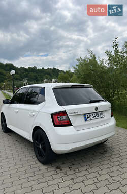 Хэтчбек Skoda Fabia 2016 в 