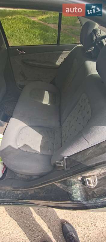 Седан Skoda Fabia 2003 в Одесі